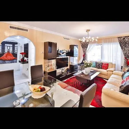 Extraordinary Modern Διαμέρισμα Μαρμπέλλα