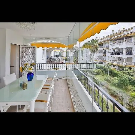 Διαμέρισμα Extraordinary Modern Μαρμπέλλα